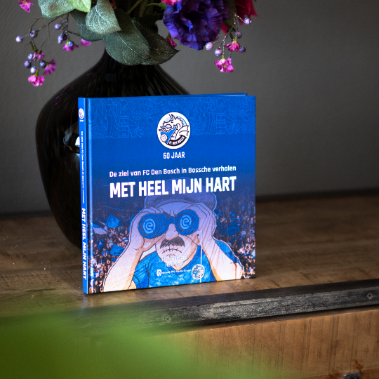 20260319 FCDenBosch Hardcover boek 002