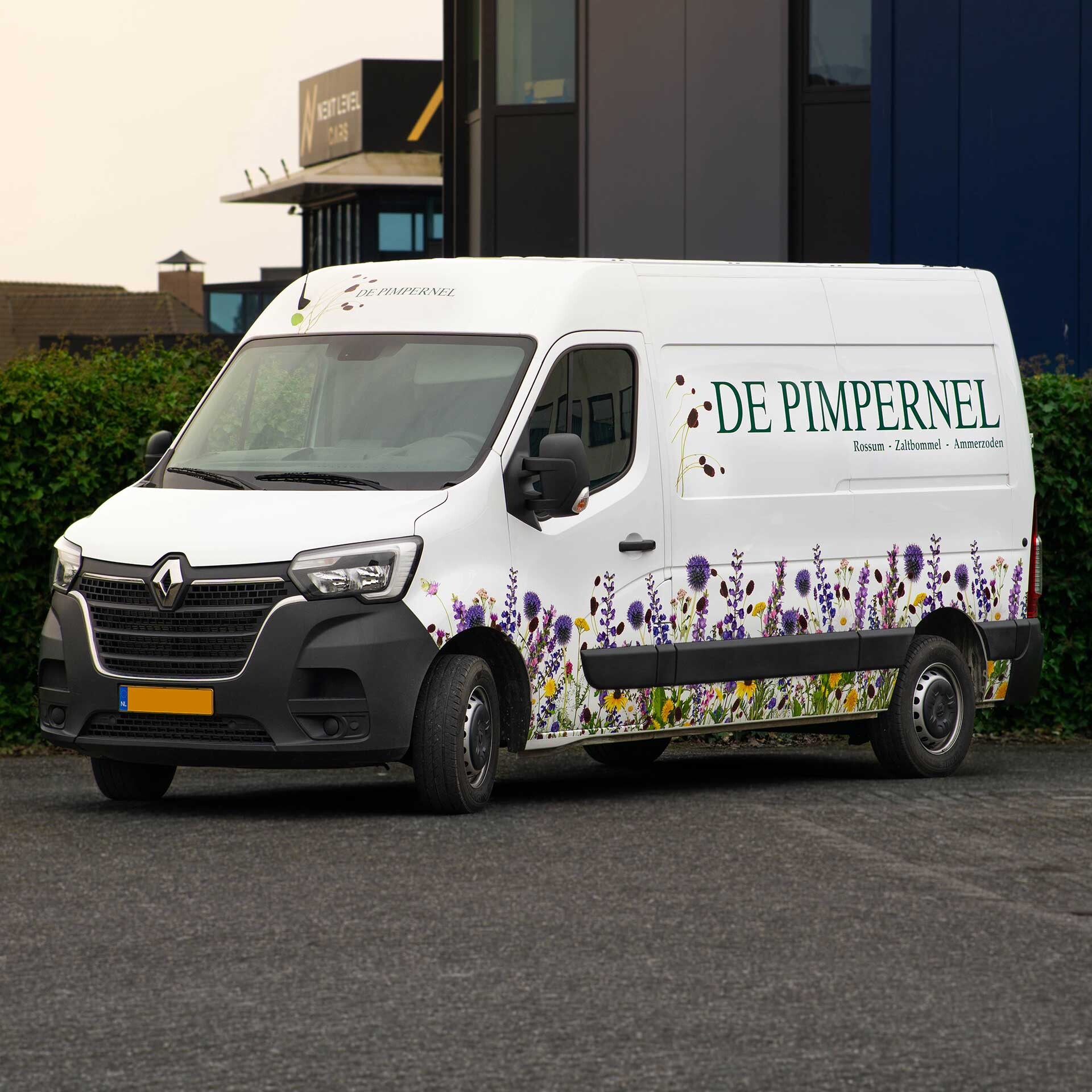 Busbelettering carwrap waardenburg pimpernel